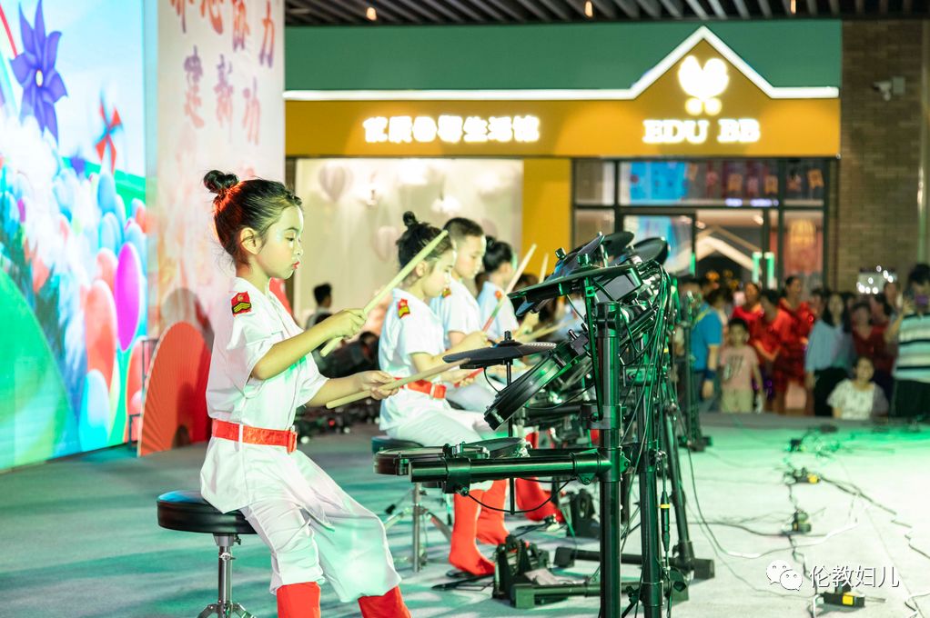 泰国辣妈最新动态揭秘，小巷美食宝藏探秘之旅